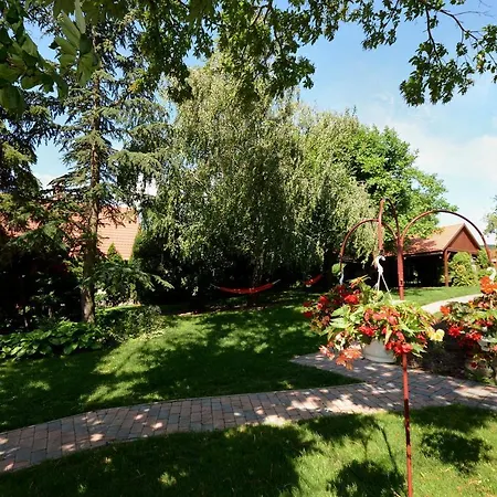 Kali Vendeghaz Holiday home Szentbekkalla